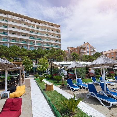 Albanian Star Hotel Kryemedhej ภายนอก รูปภาพ